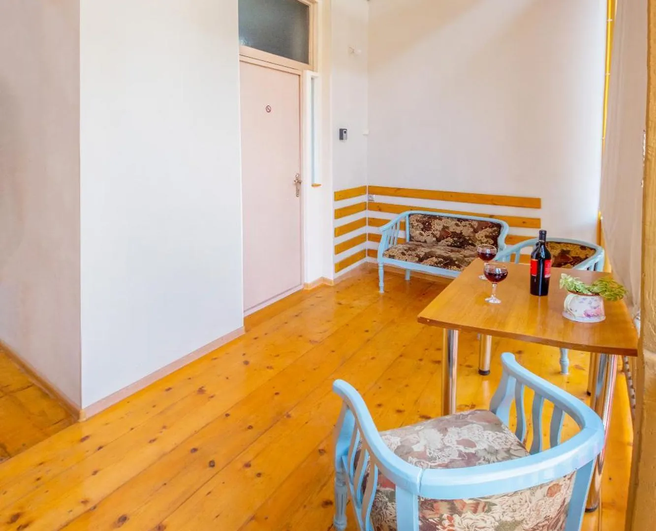 Cozy Qolga Apartment In Old Tbilissi Géorgie